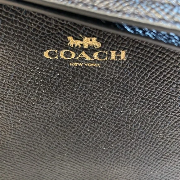 NWT Coach Midnight Black Pebbled Leather Wristlet MSRP $88 - Picture 2 of 5